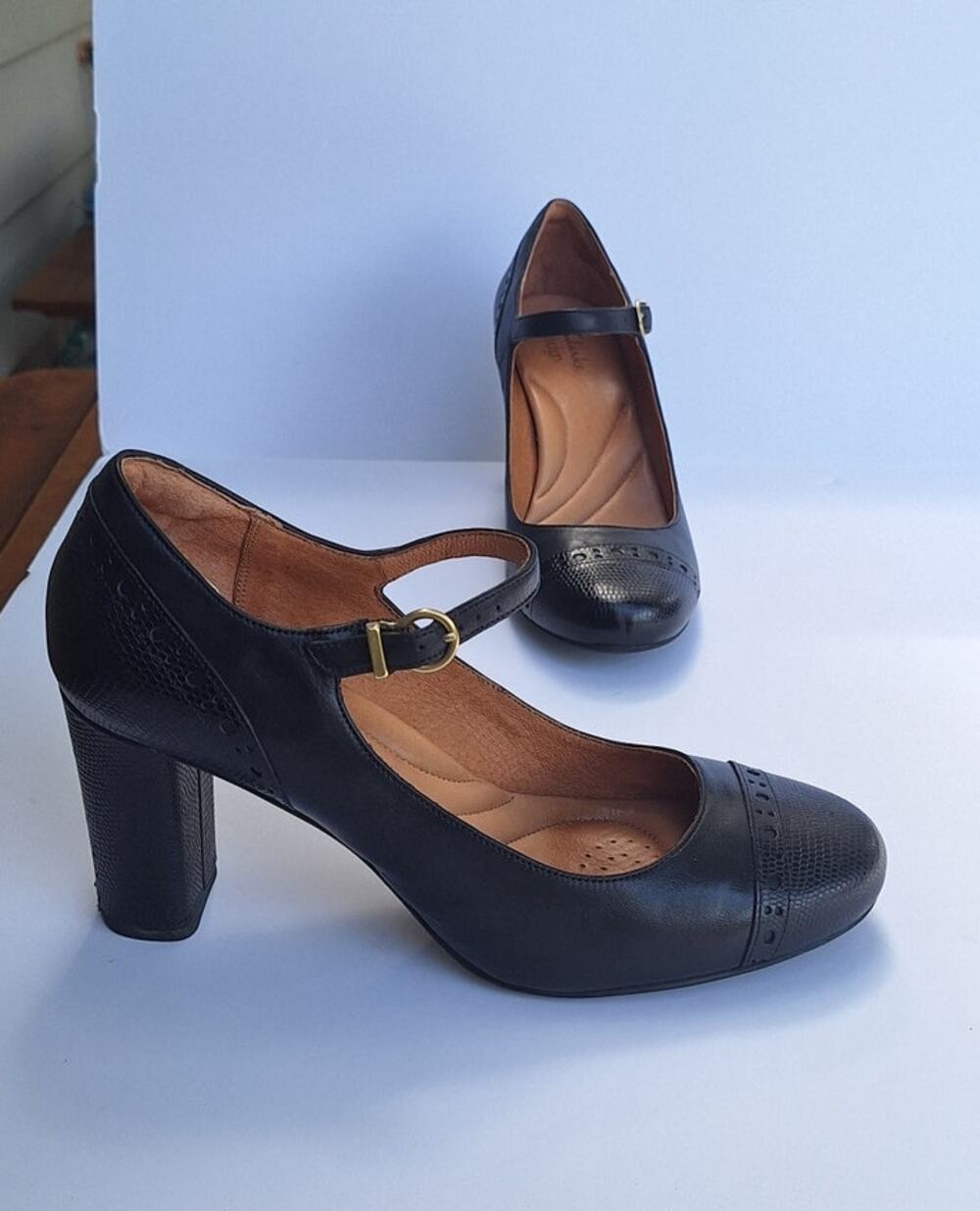 Clarks Indigo Women's Mary Jane Cap Toe High Heels Comfort Dress Shoes Black 10